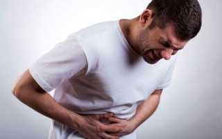 Если болит спина справа под правой лопаткой