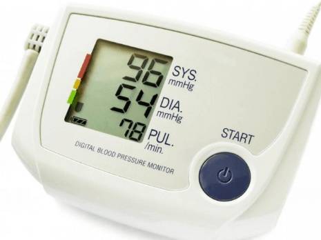 каждый день болит голова и низкое давление что это