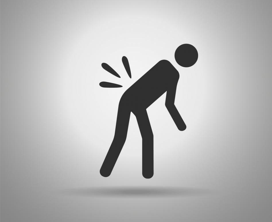 Почему болит спина