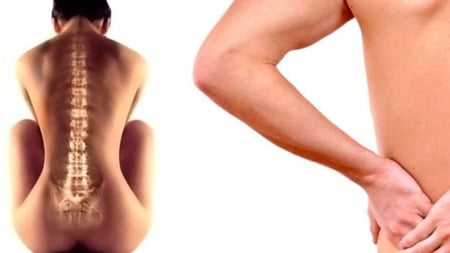 Болит сильно спина в районе