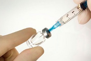 Почему делают прививки под лопатку